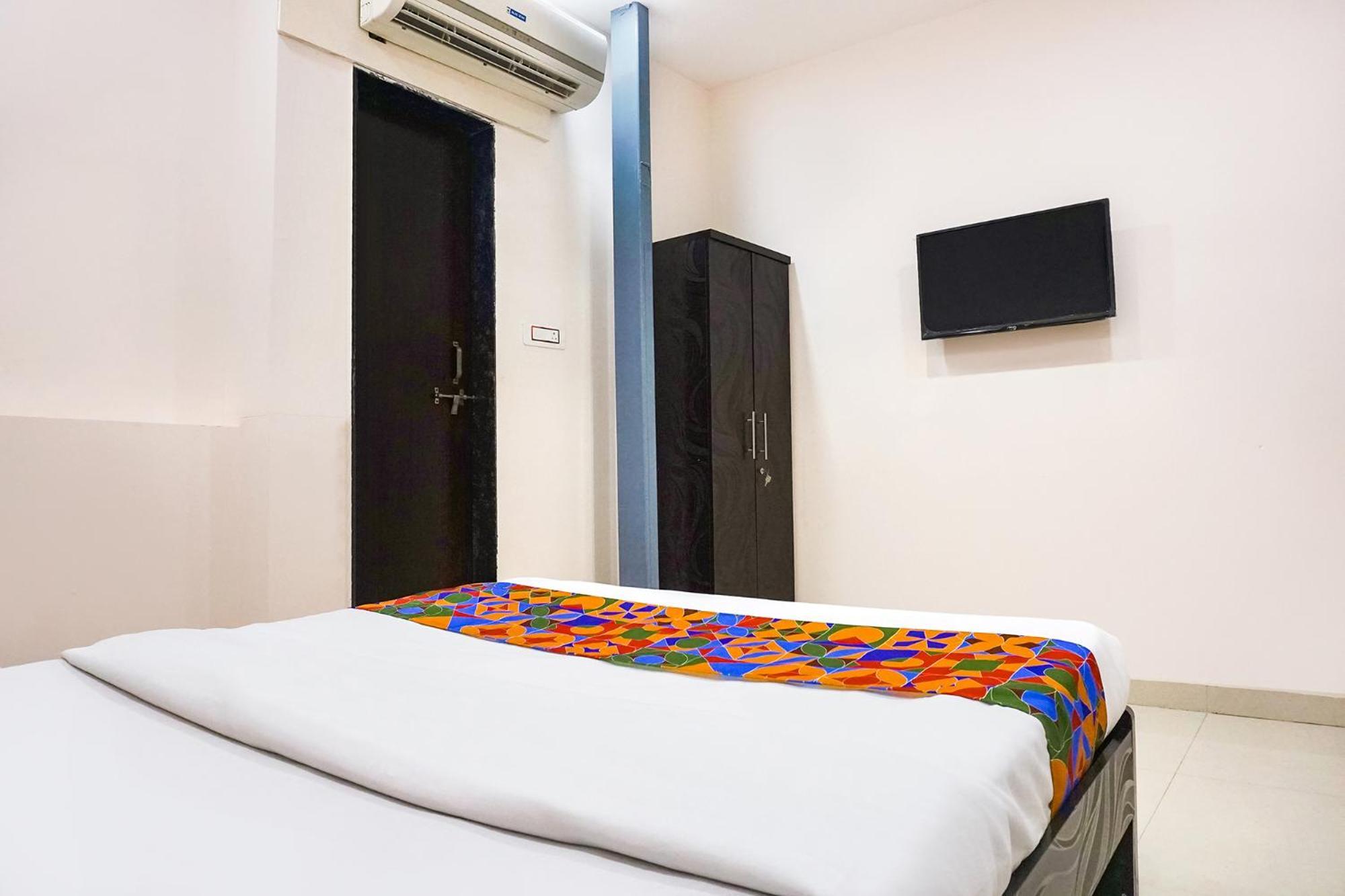 Fabhotel Rachana Residency - Nr Shivaji Nagar Metro Station 푸네 외부 사진
