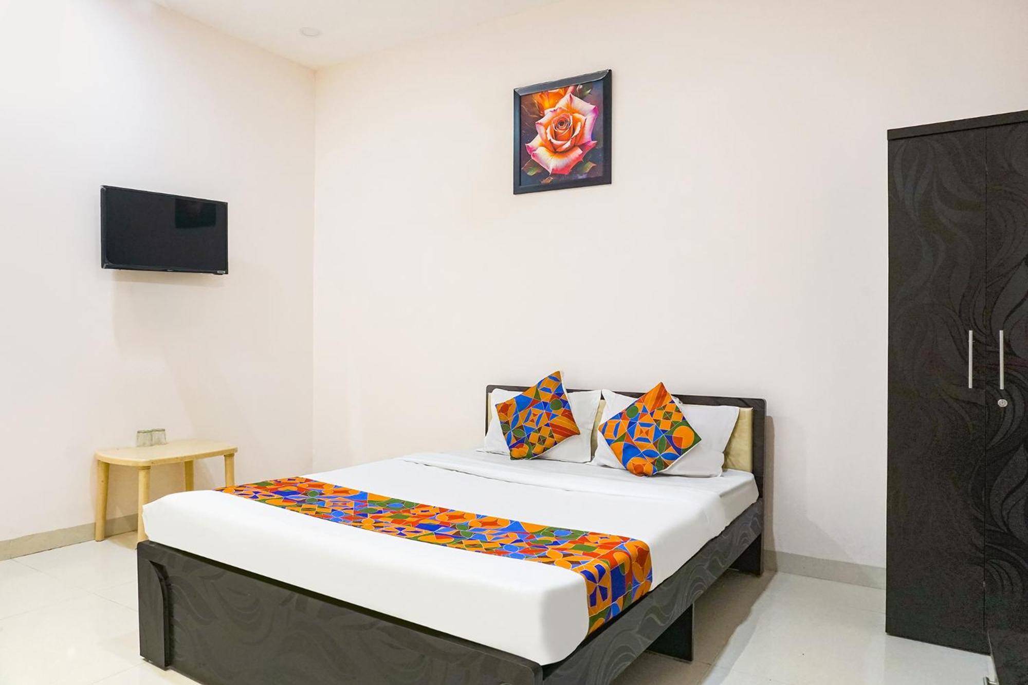 Fabhotel Rachana Residency - Nr Shivaji Nagar Metro Station 푸네 외부 사진