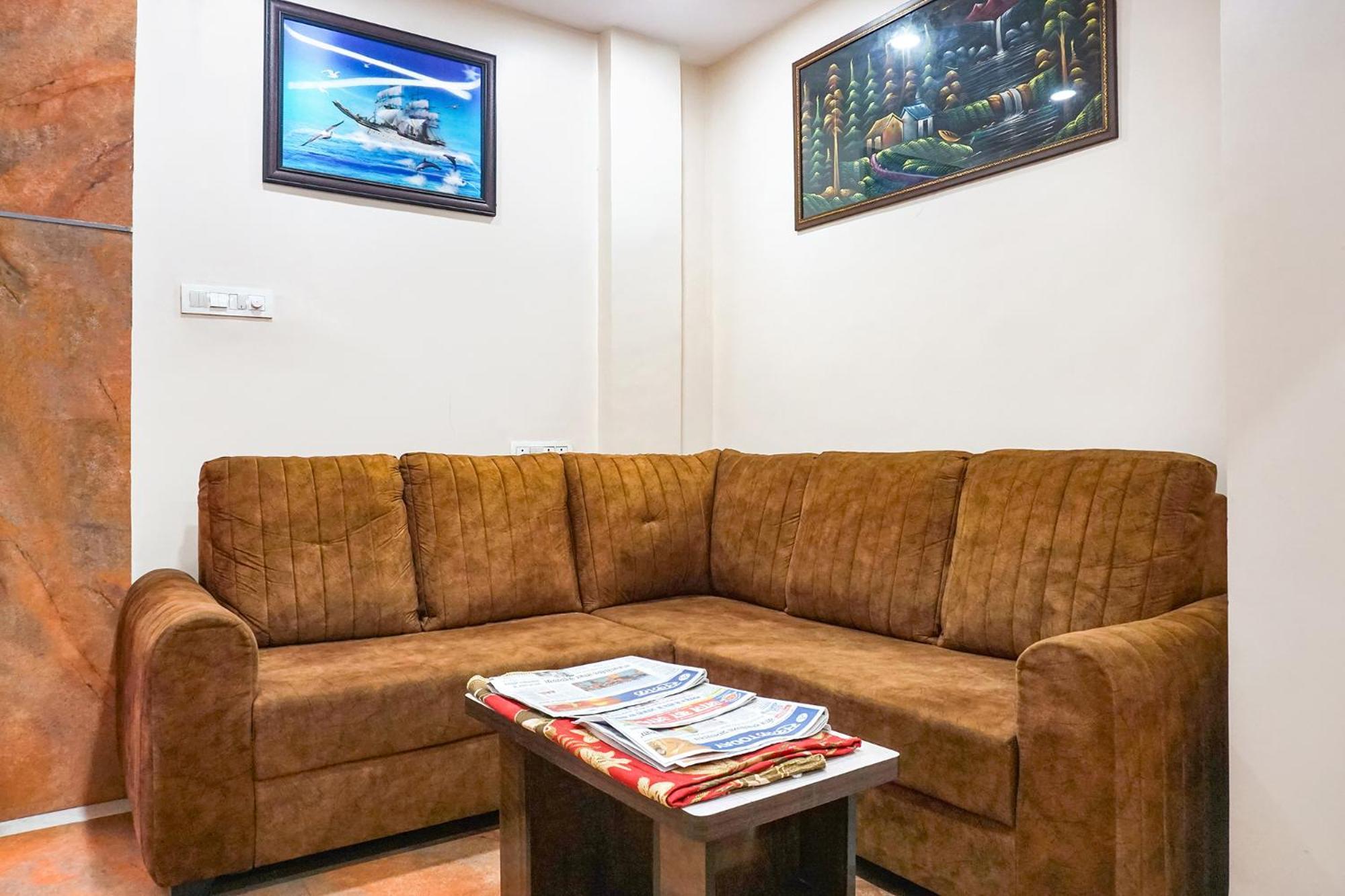 Fabhotel Rachana Residency - Nr Shivaji Nagar Metro Station 푸네 외부 사진